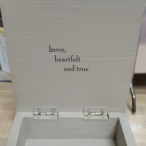 Willow Tree Gray and Red Jewelry Organizer - Picture 2 of 8